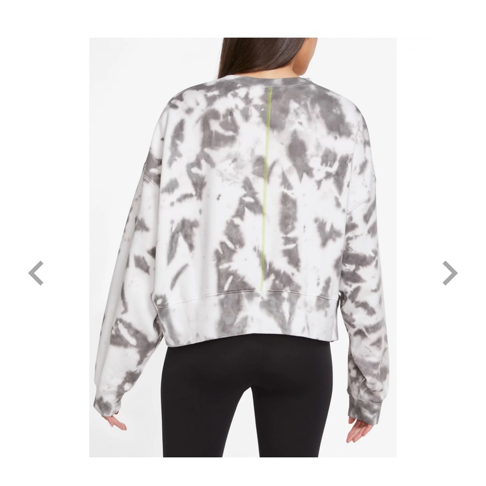 Cropped nike tie dye sweatshirt